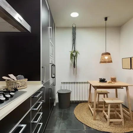 Spacest - Carrer Del Consell De Cent A ברצלונה